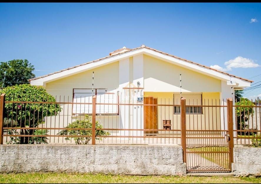 Casa, 4 quartos, 172 m² - Foto 1
