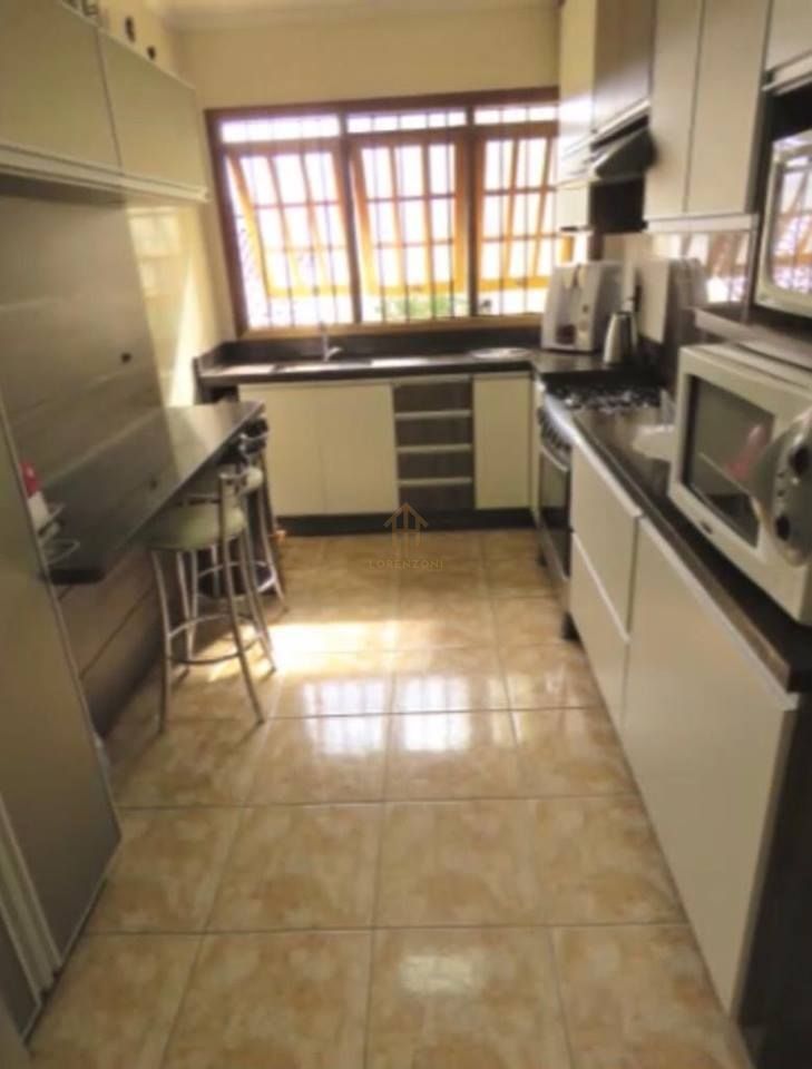 Casa à venda com 4 quartos, 240m² - Foto 6