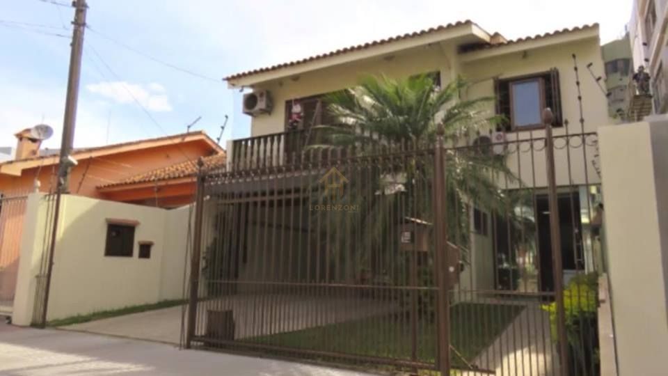 Casa, 4 quartos, 240 m² - Foto 1