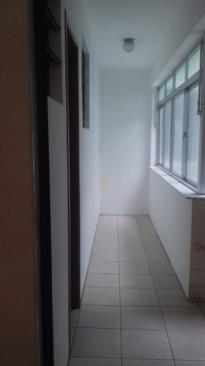 Apartamento à venda com 3 quartos, 123m² - Foto 13