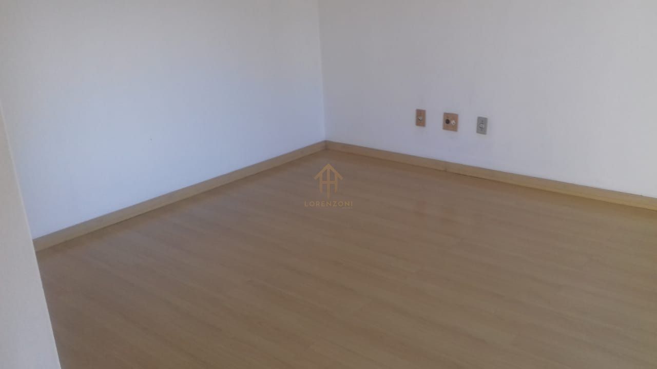 Apartamento à venda com 3 quartos, 123m² - Foto 9