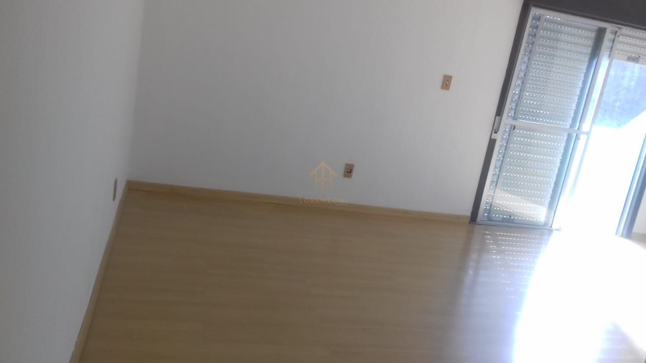 Apartamento à venda com 3 quartos, 123m² - Foto 4