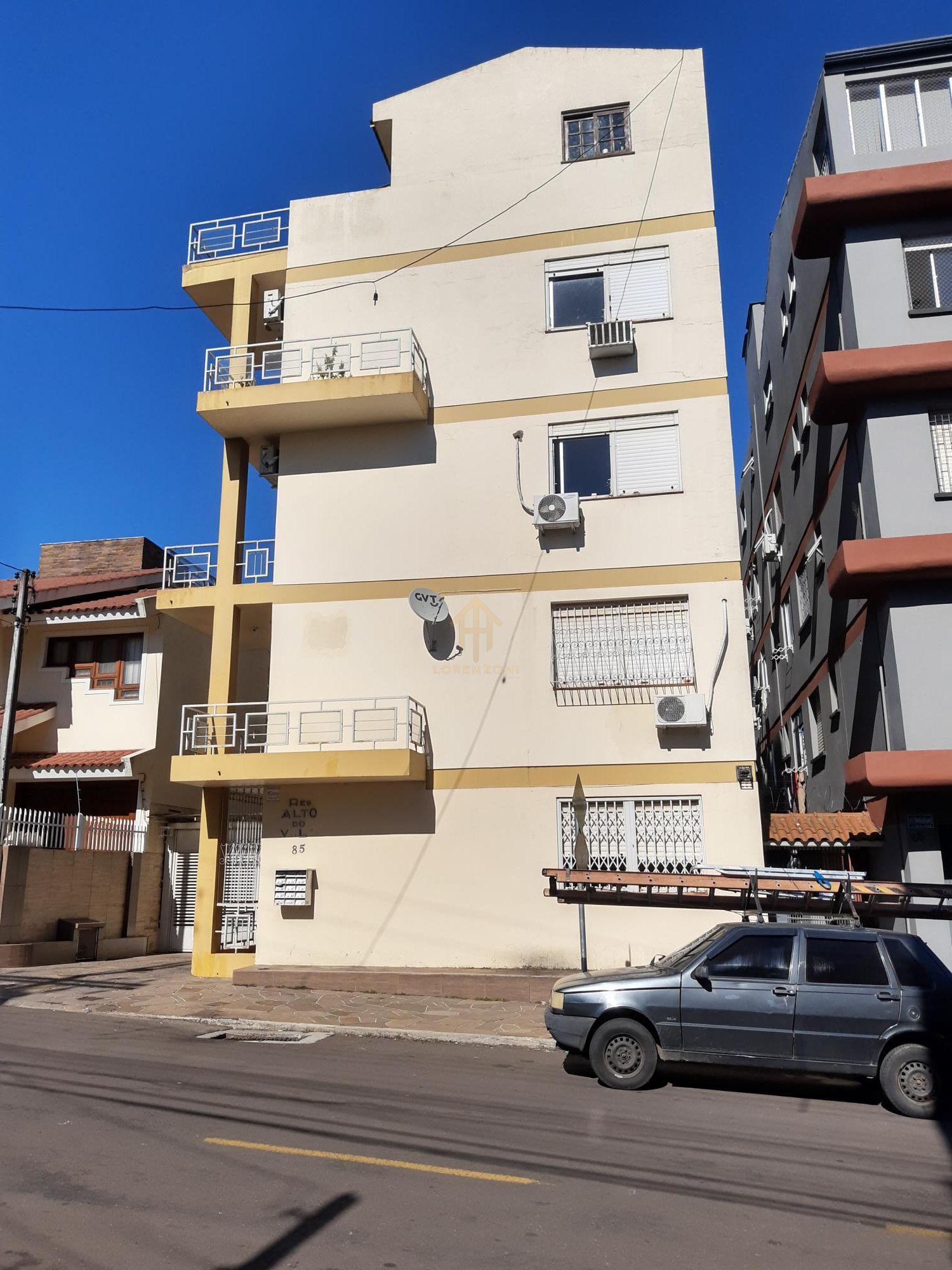 Apartamento à venda com 2 quartos, 72m² - Foto 1