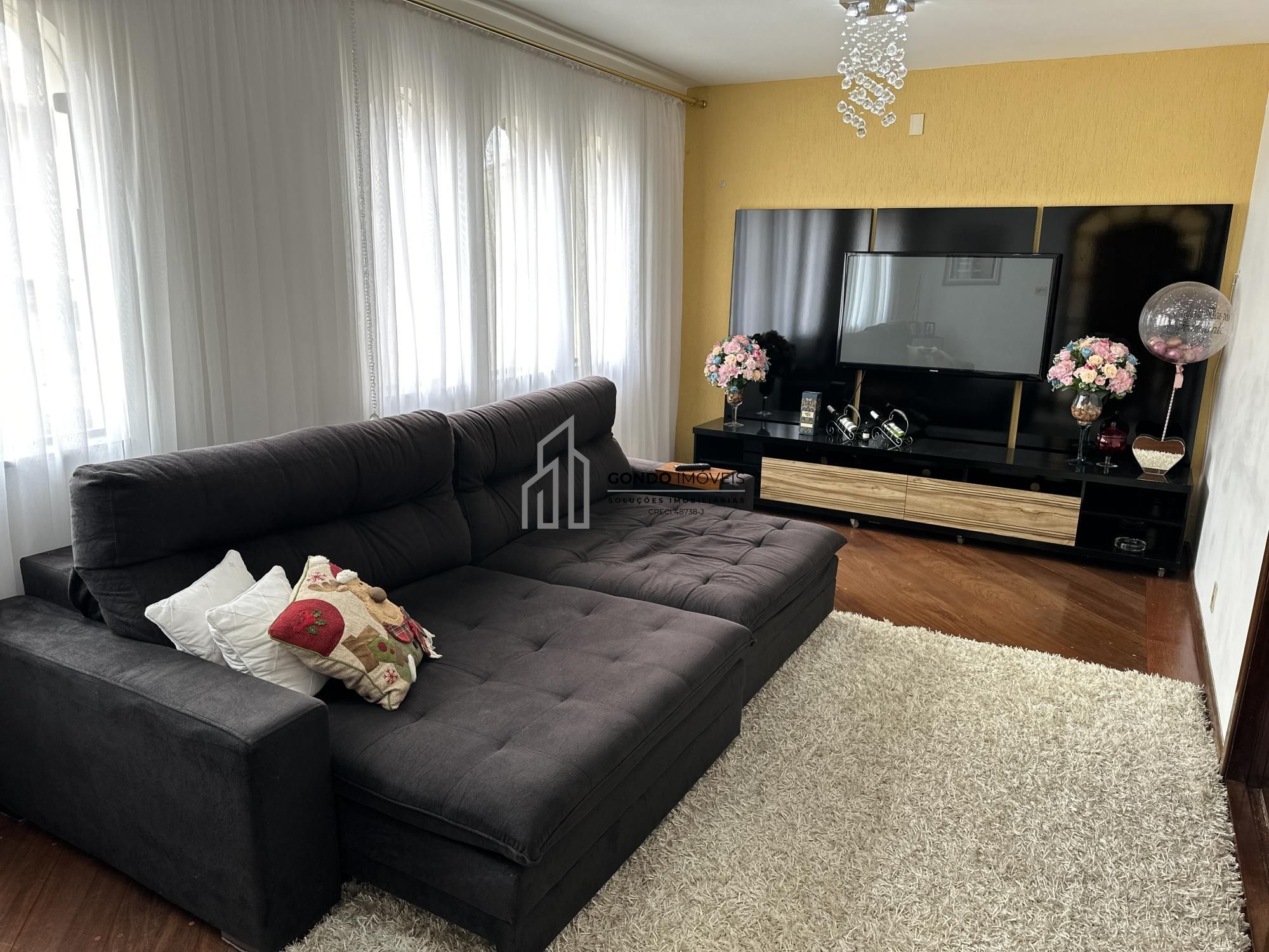 Sobrado, 3 quartos, 219 m² - Foto 1