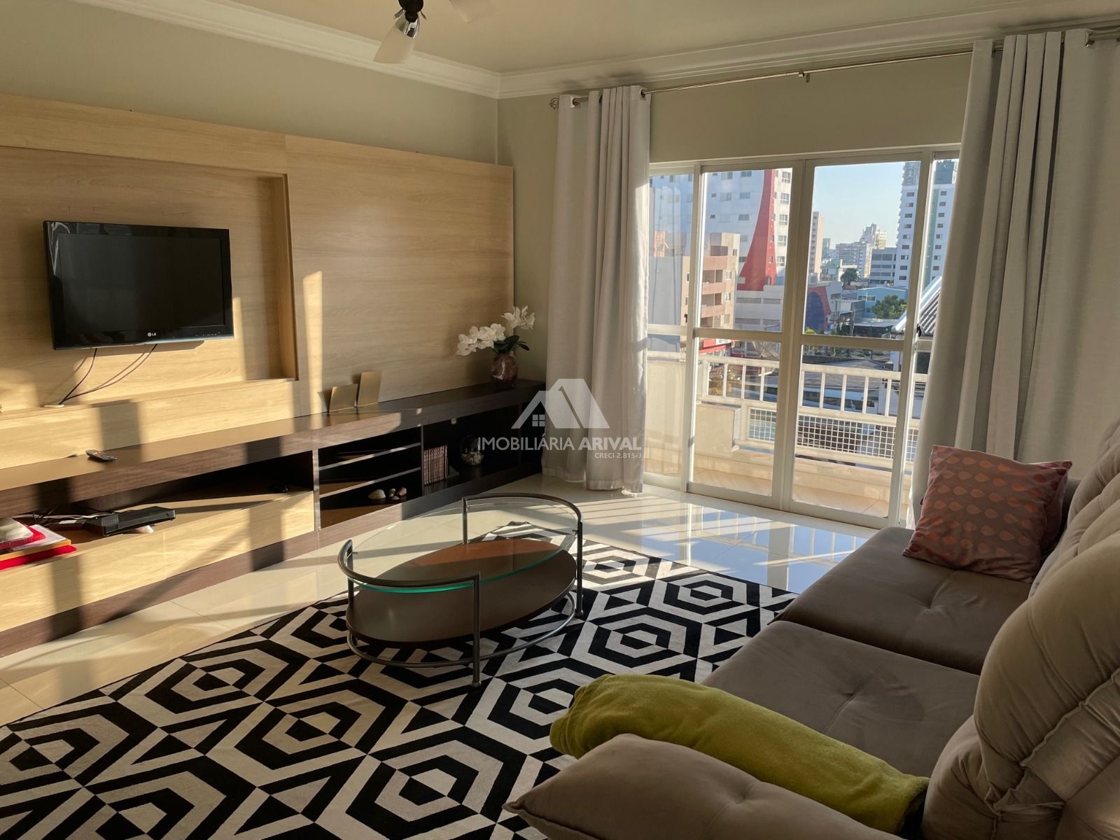 Apartamento de 3 quartos, 246m² no bairro Presidente Médici, em Chapecó | Eu Corretor