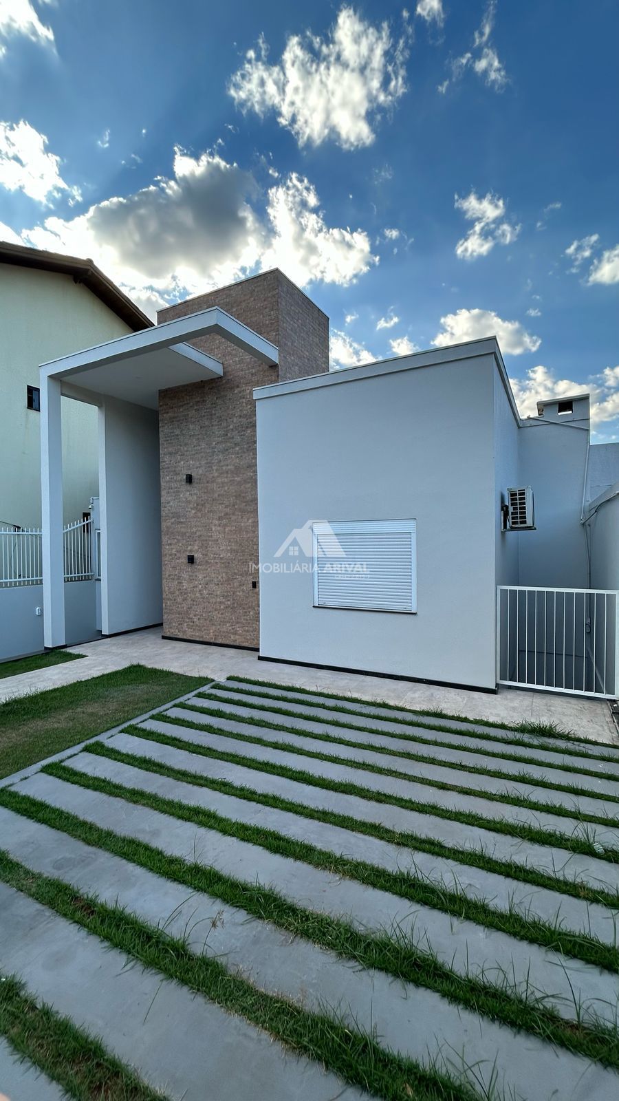 Casa de 3 quartos, 249m² no bairro SAIC, em Chapecó | Eu Corretor