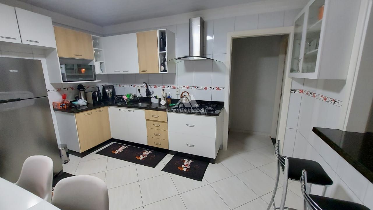 Casa de 4 quartos, 159m² no bairro Universitário, em Chapecó | Eu Corretor