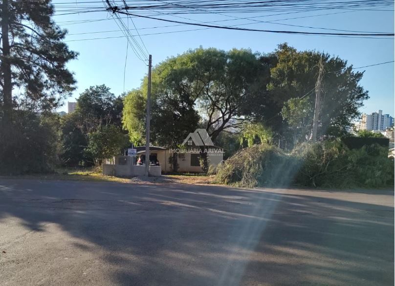 Lote/Terreno de 360m² no bairro Bom Pastor, em Chapecó | Eu Corretor