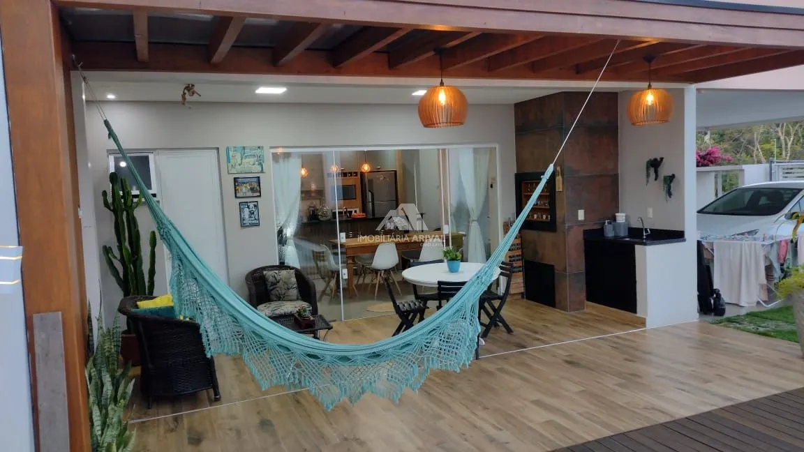 Casa, 3 quartos, 180 m² - Foto 1