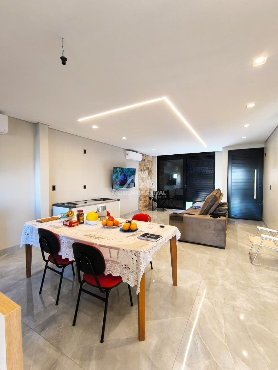Casa, 3 quartos, 250 m² - Foto 6