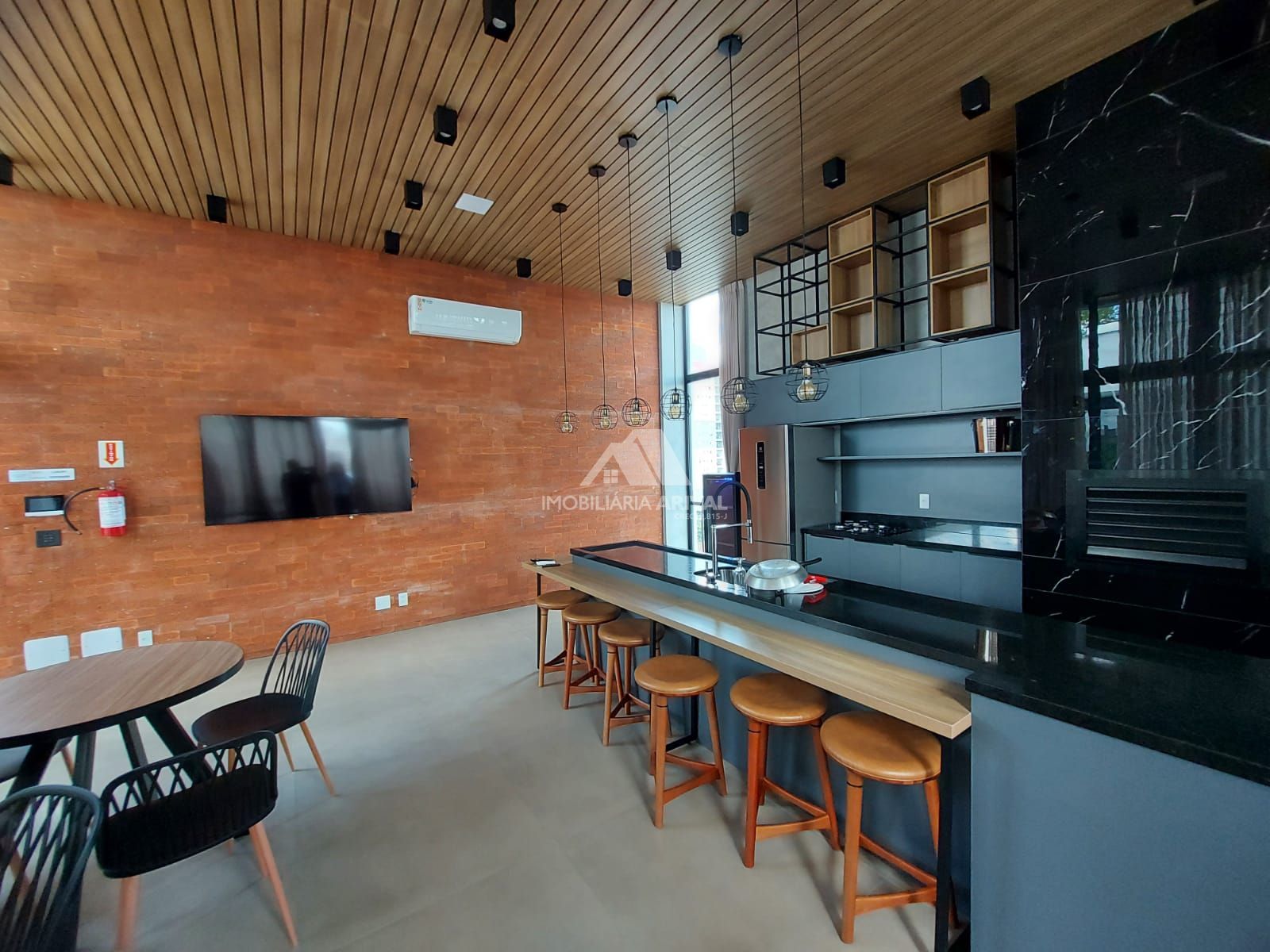 Apartamento, 3 quartos, 143 m² - Foto 1