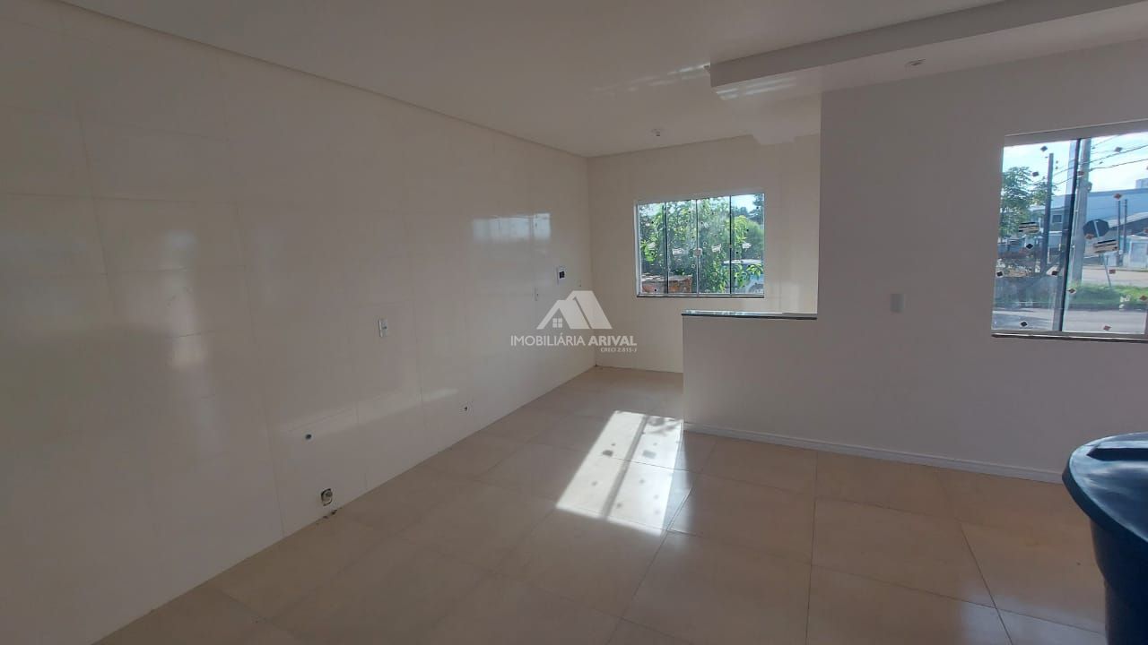 Sobrado à venda com 2 quartos, 96m² - Foto 1