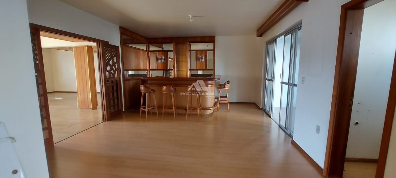 Apartamento de 3 quartos, 230m² no bairro Centro, em Chapecó | Eu Corretor