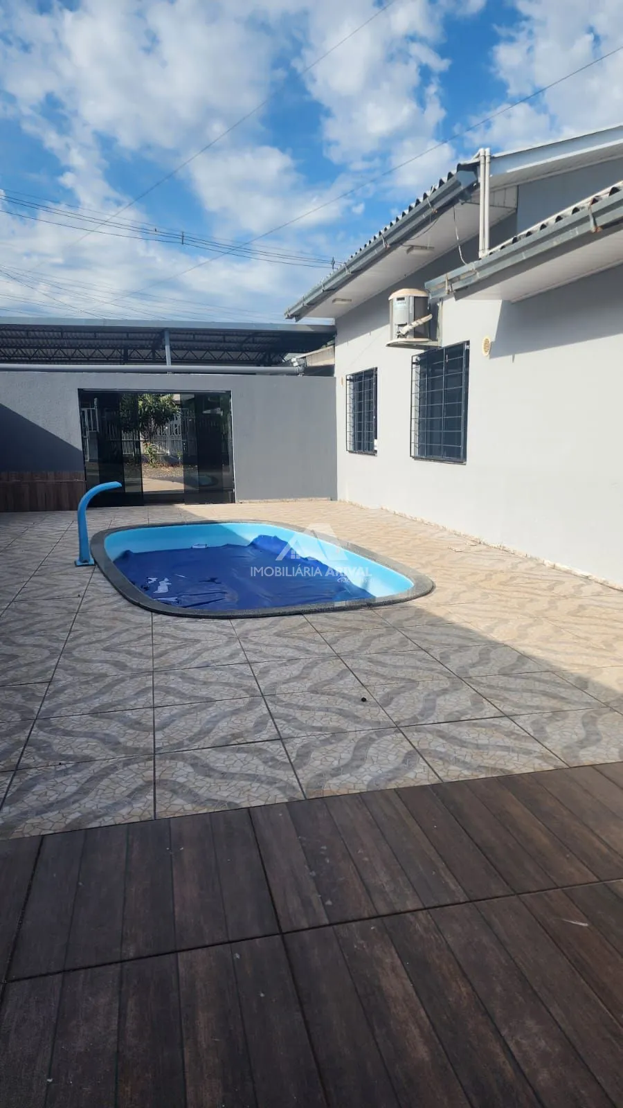 Casa, 4 quartos, 155 m² - Foto 1