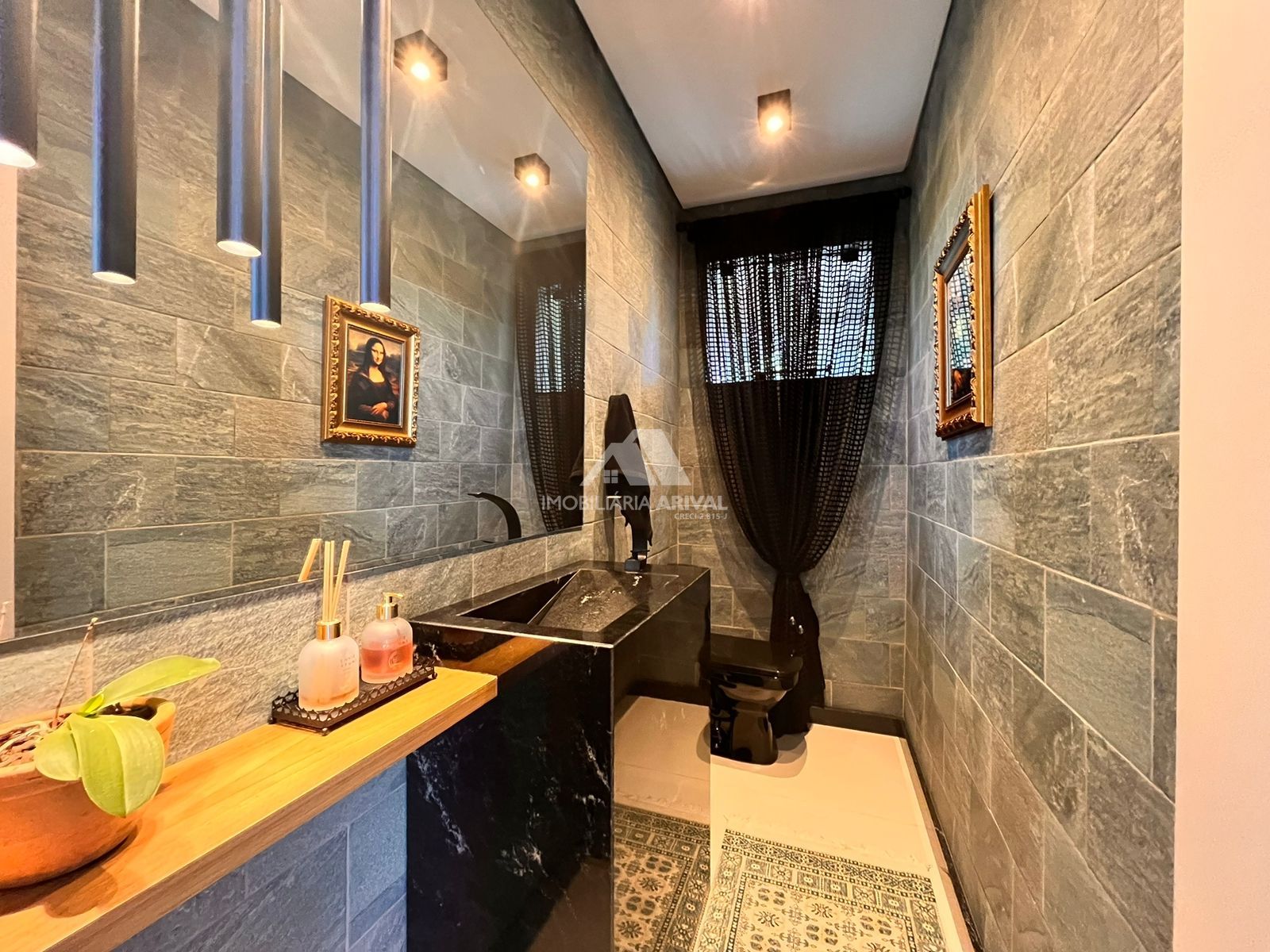 Casa de Condomínio de 4 quartos, 267m² no bairro Bouganville, em Chapecó | Eu Corretor
