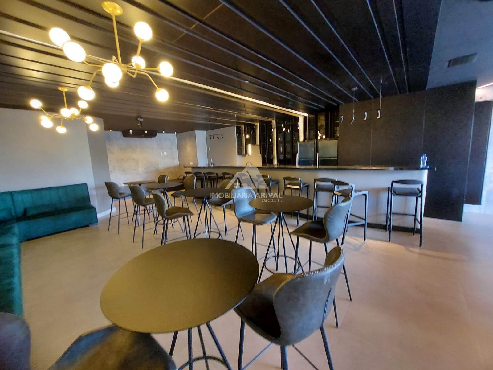 Apartamento, 3 quartos, 143 m² - Foto 2