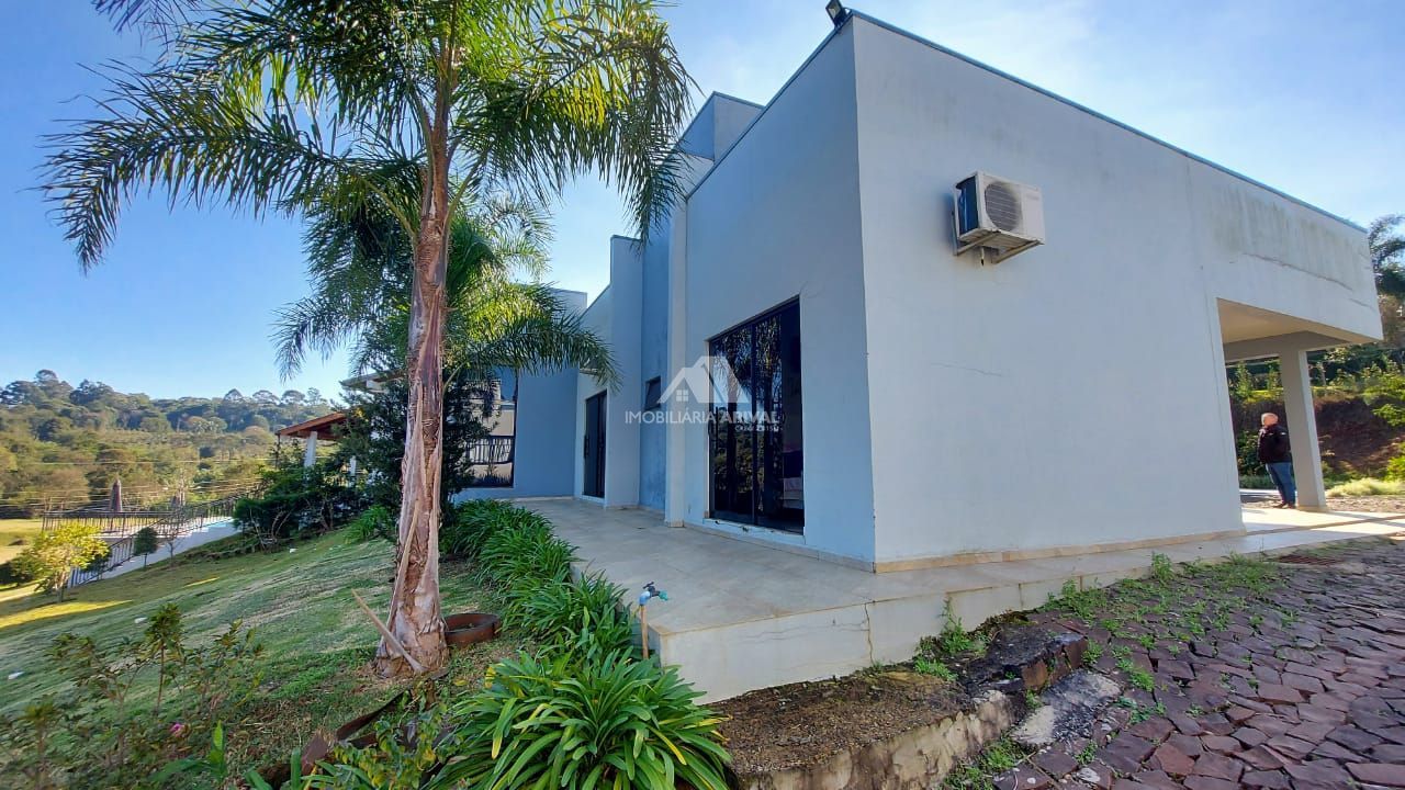 Casa de Condomínio de 3 quartos, 195m² no bairro Espelho Das Águas, em Chapecó | Eu Corretor