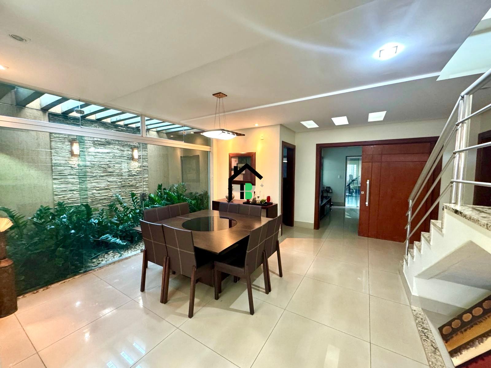 Casa de 4 quartos, 347m² no bairro Brasil, em Patos de Minas | Eu Corretor