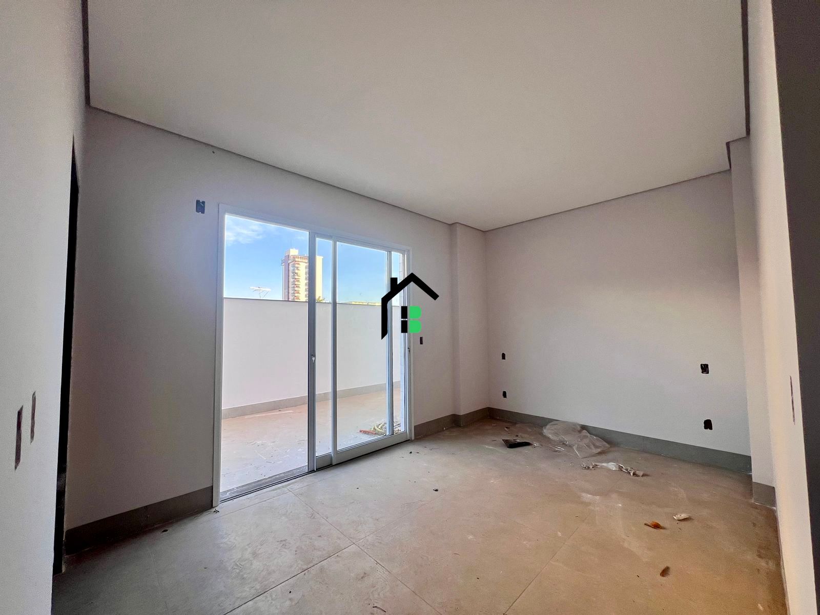 Apartamento à venda com 3 quartos, 130m² - Foto 3