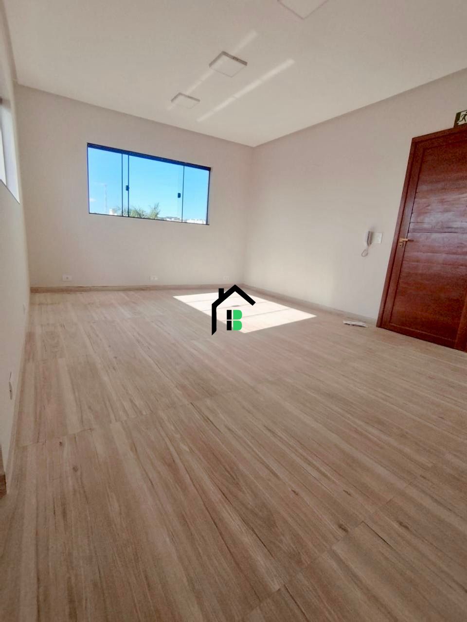 Conjunto Comercial-Sala à venda com 1 quarto, 32m² - Foto 2