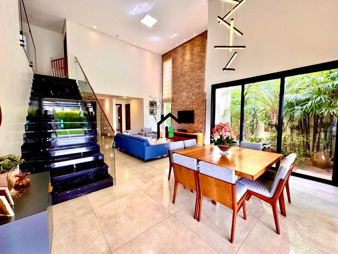 Casa de 4 quartos, 333m² no bairro Sobradinho, em Patos de Minas | Eu Corretor