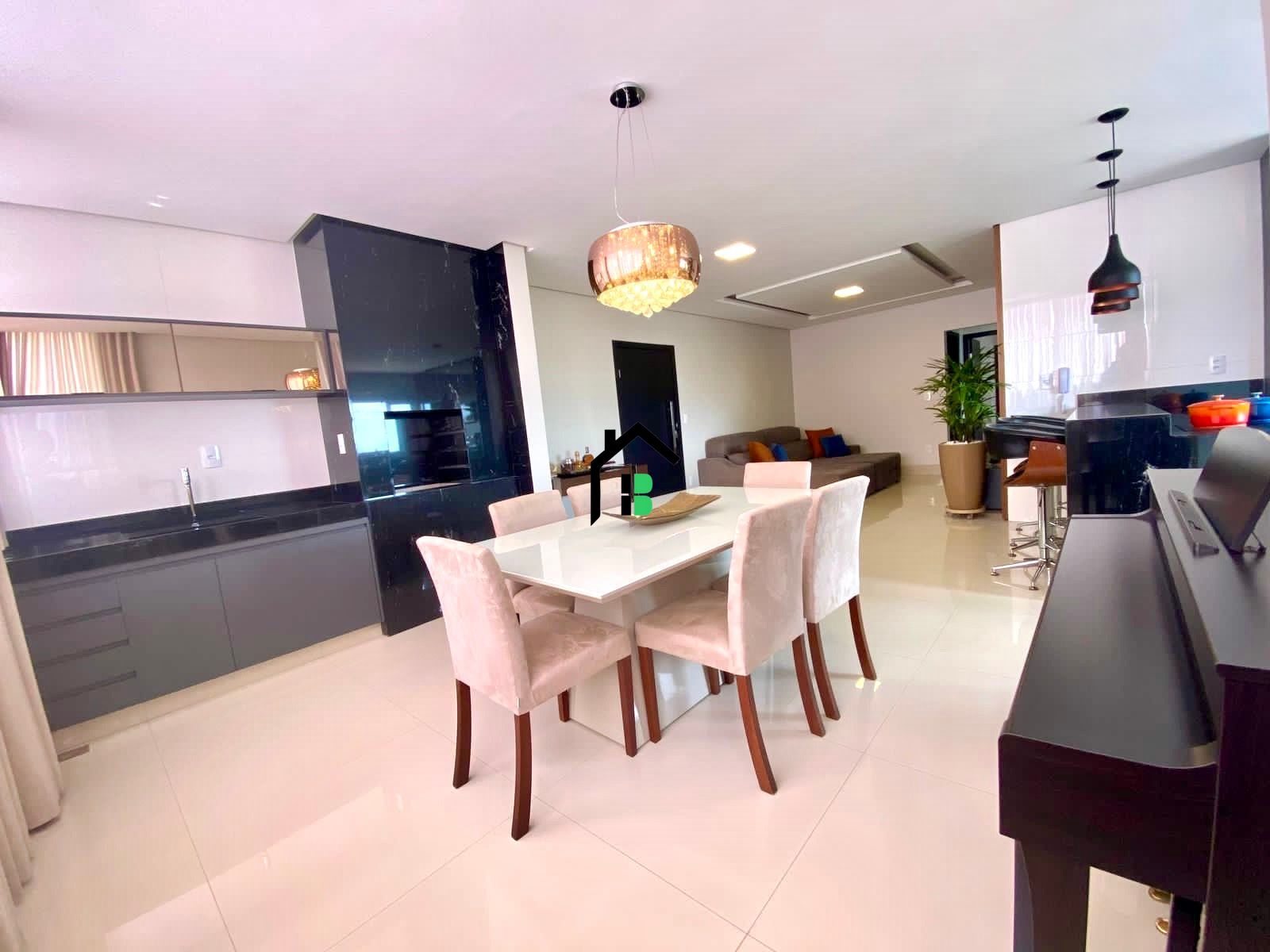 Apartamento de 3 quartos, 117m² no bairro Centro, em Patos de Minas | Eu Corretor