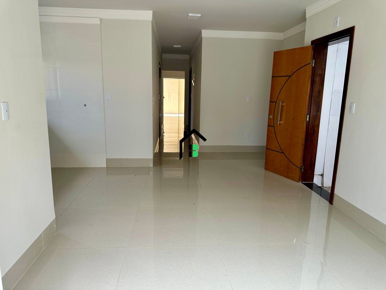 Apartamento à venda com 3 quartos, 100m² - Foto 1