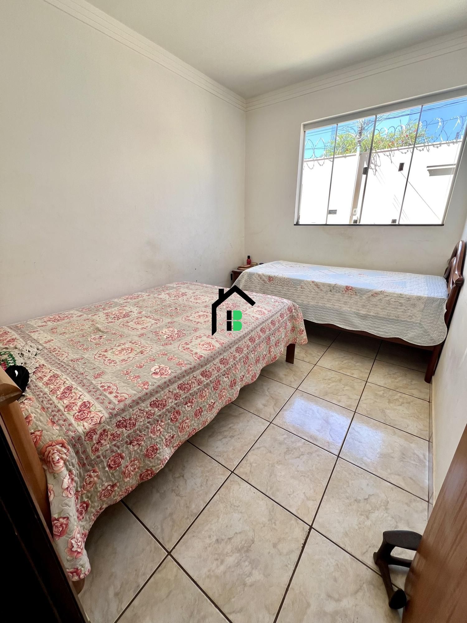 Casa à venda com 4 quartos, 121m² - Foto 11