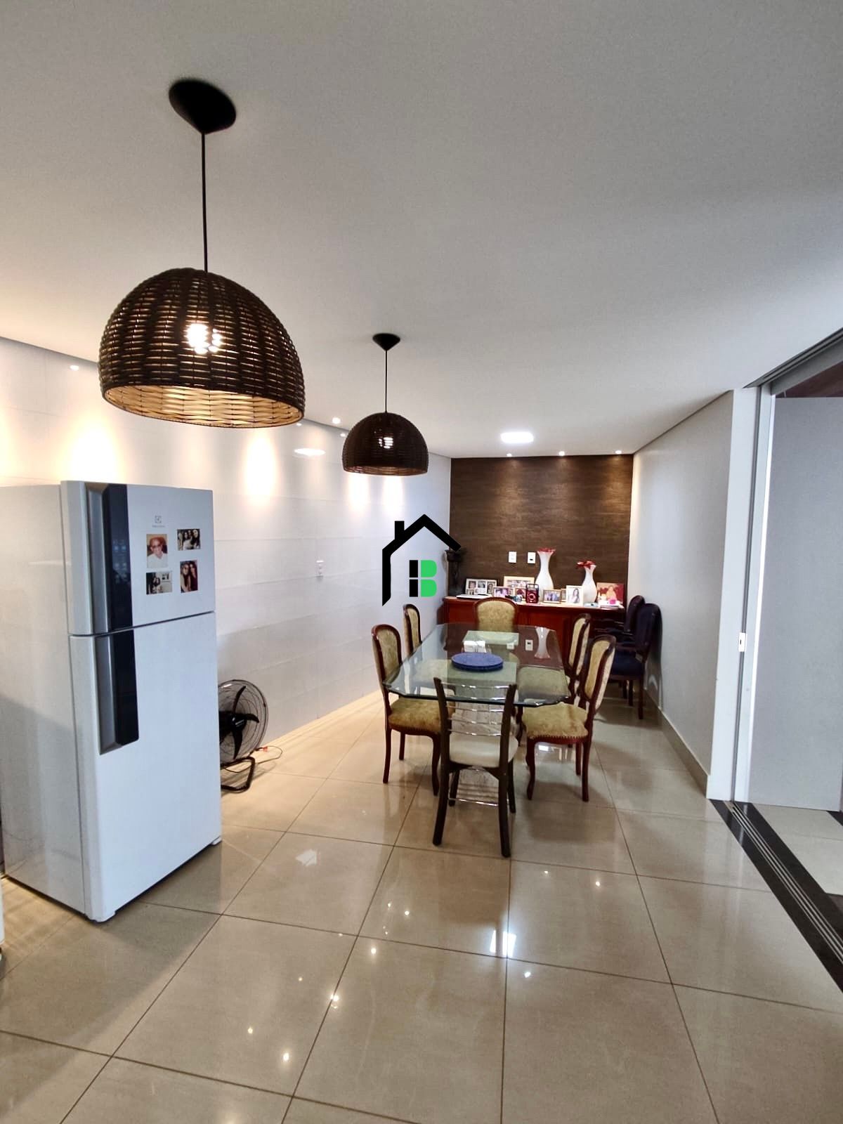 Casa à venda com 3 quartos, 212m² - Foto 19