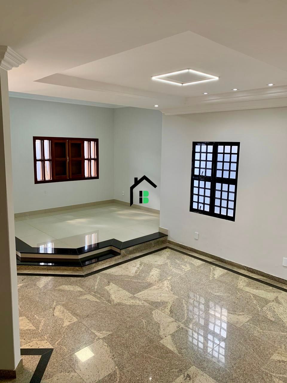 Casa de 4 quartos, 375m² no bairro Sobradinho, em Patos de Minas | Eu Corretor