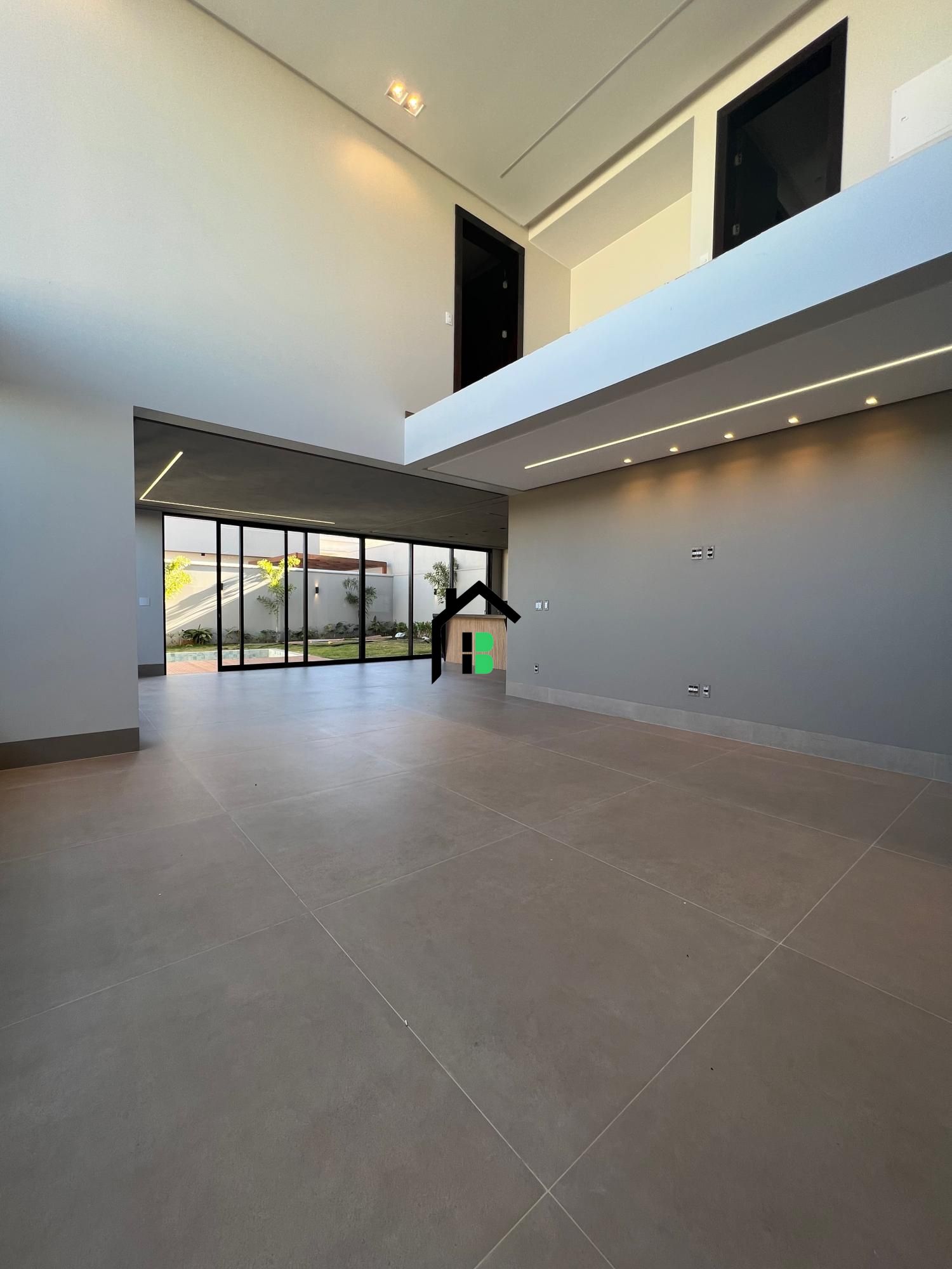 Casa de 4 quartos, 330m² no bairro Caiçaras, em Patos de Minas | Eu Corretor