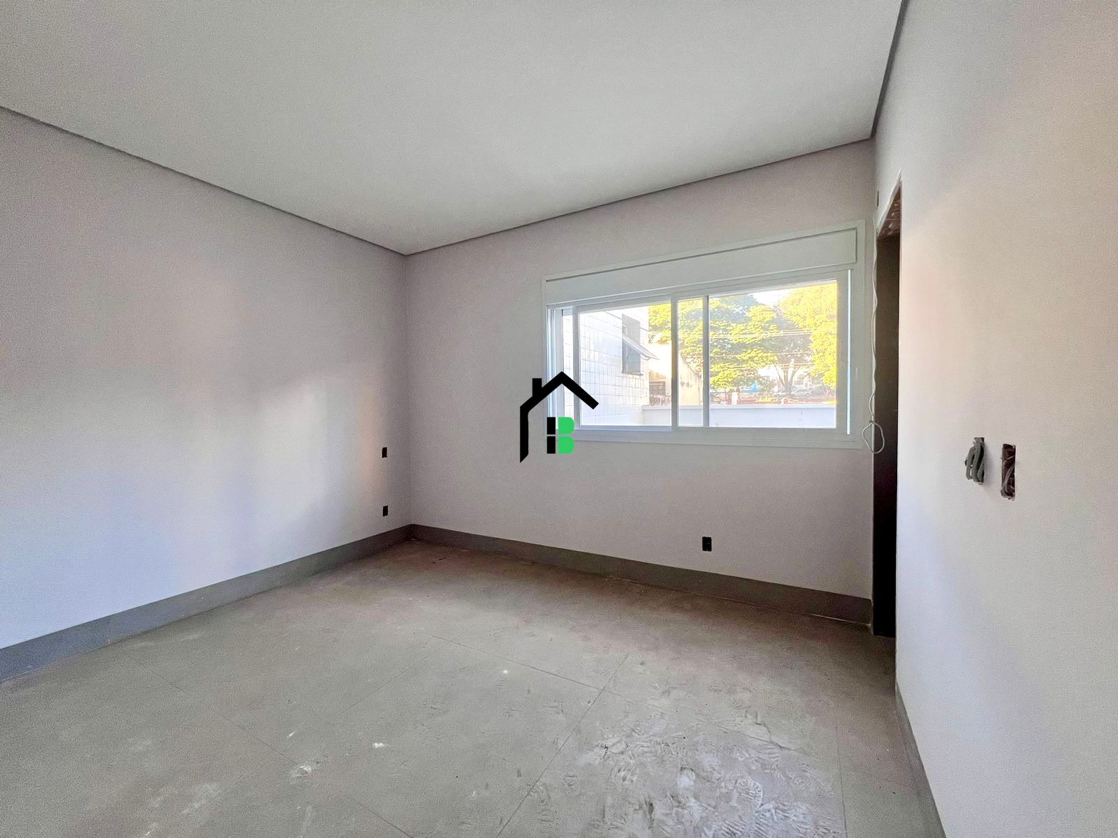 Apartamento de 3 quartos, 130m² no bairro Centro, em Patos de Minas | Eu Corretor