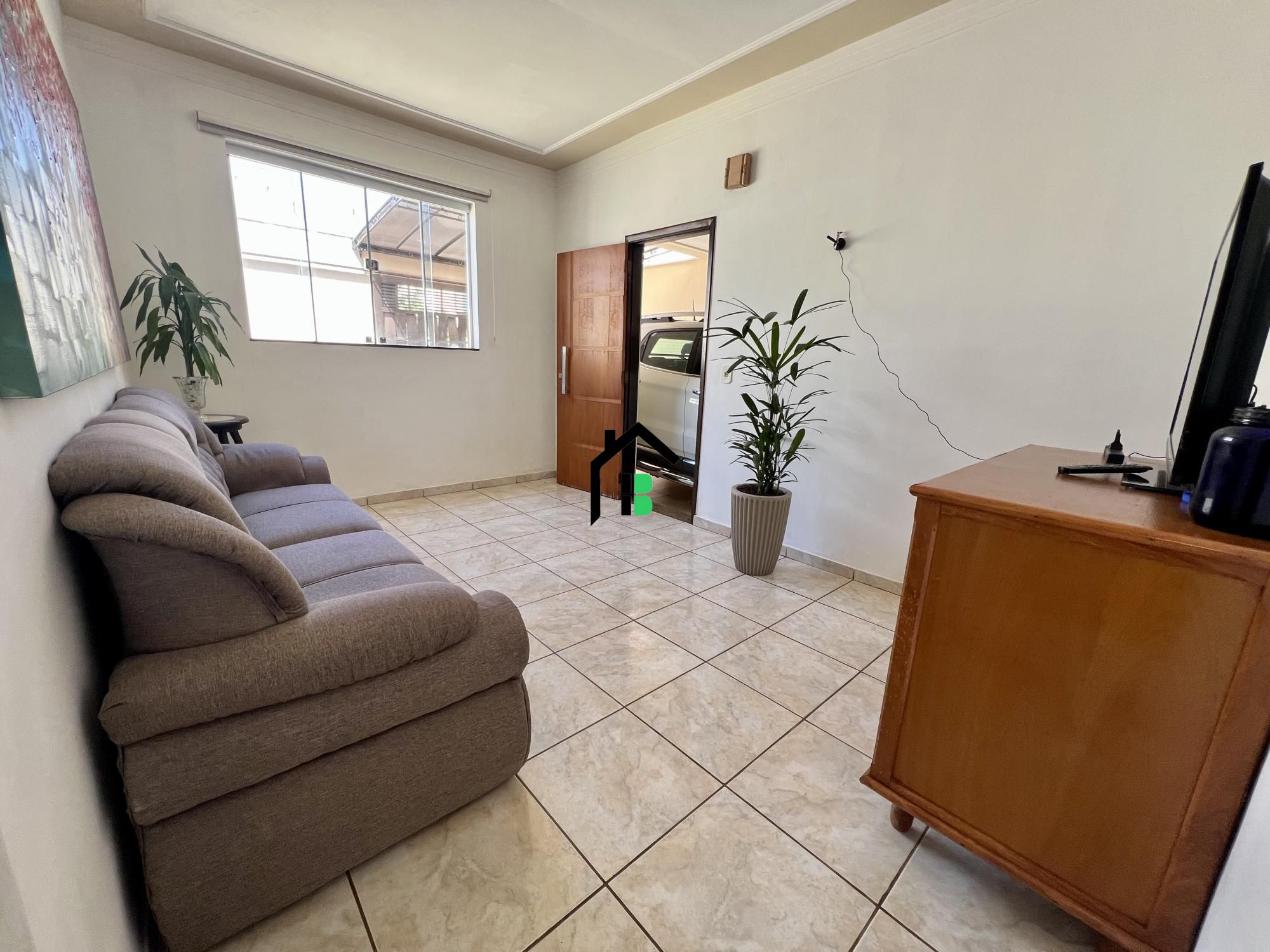 Casa à venda com 4 quartos, 121m² - Foto 3