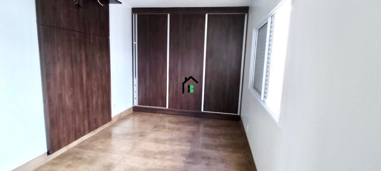 Casa à venda com 3 quartos, 212m² - Foto 13