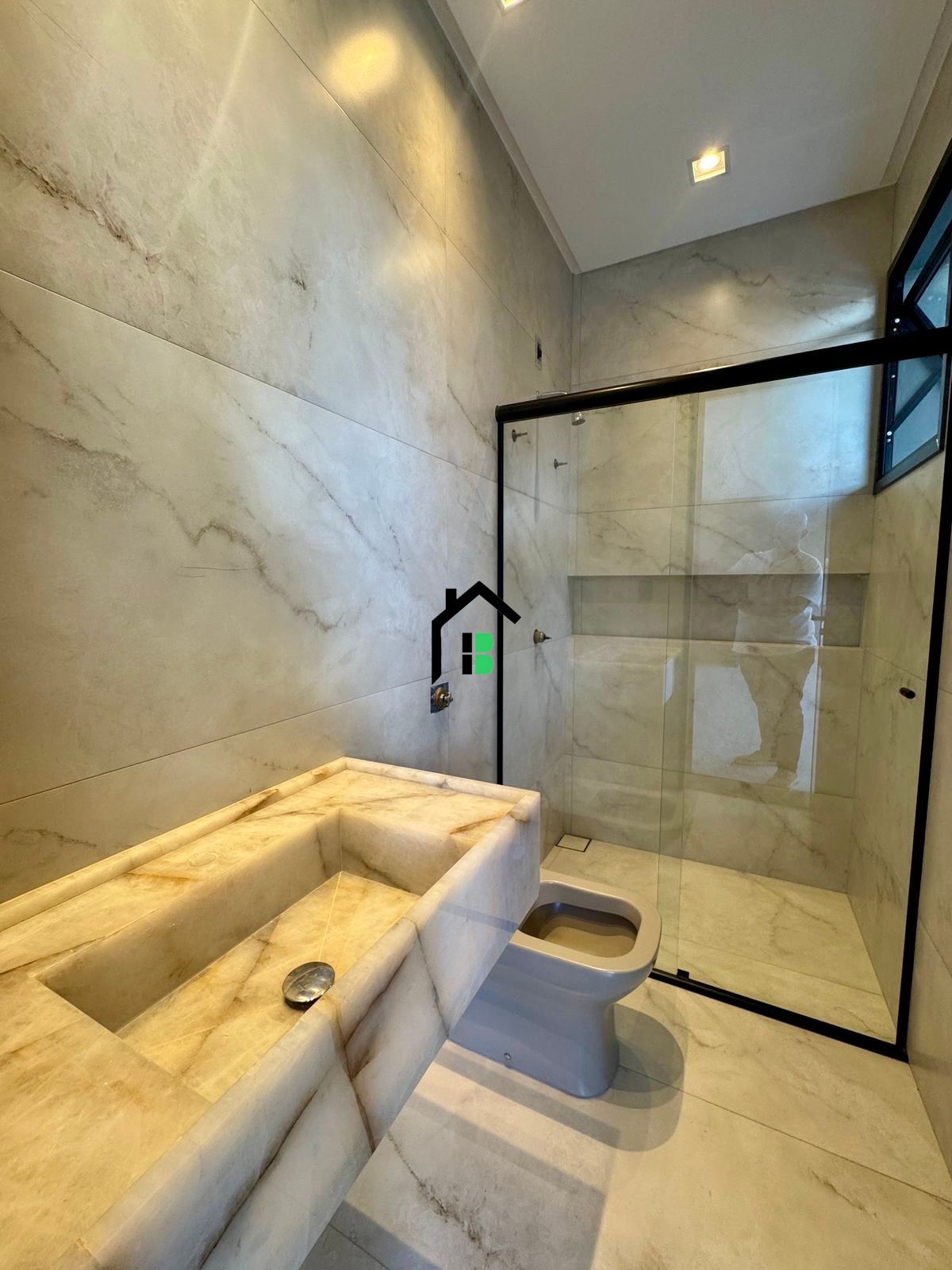 Casa de 5 quartos, 448m² no bairro Alto dos Caiçaras, em Patos de Minas | Eu Corretor