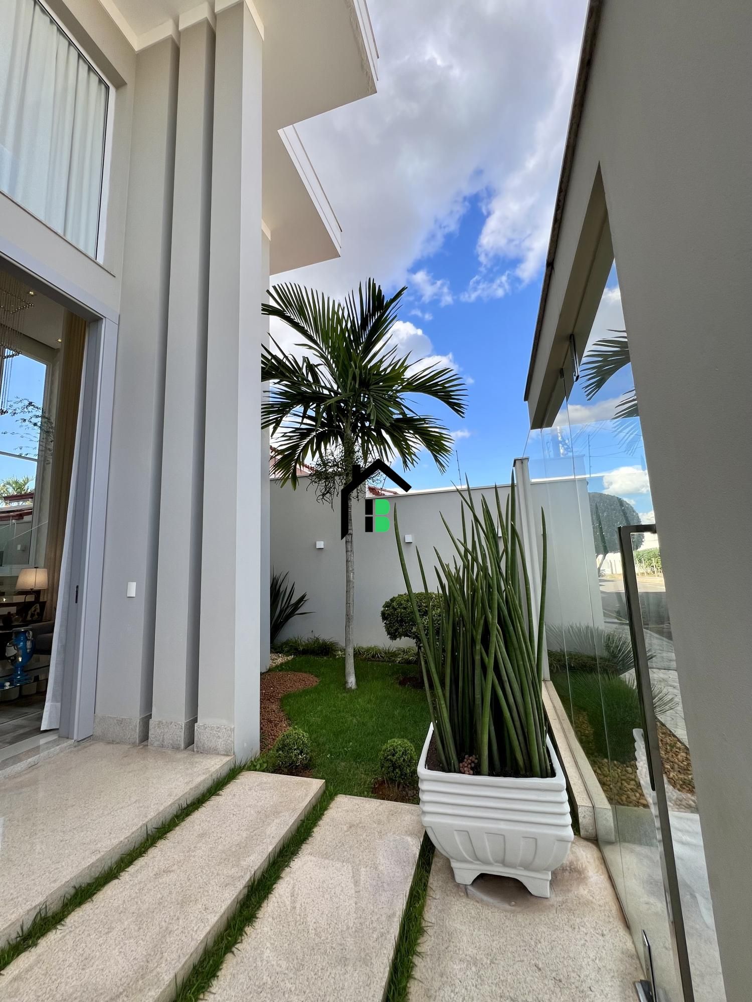 Casa de 4 quartos, 370m² no bairro Copacabana, em Patos de Minas | Eu Corretor
