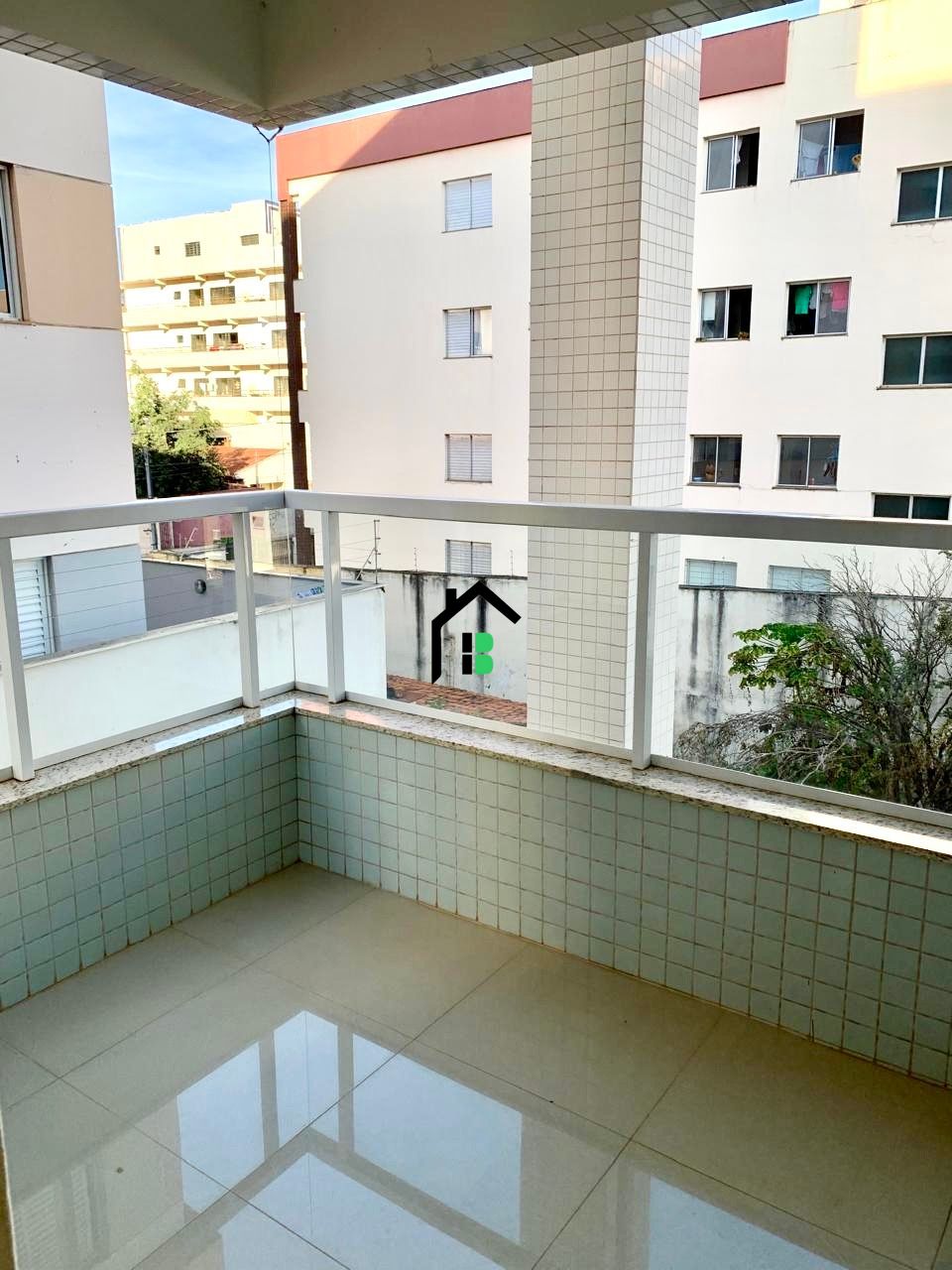 Apartamento de 3 quartos, 122m² no bairro Caiçaras, em Patos de Minas | Eu Corretor