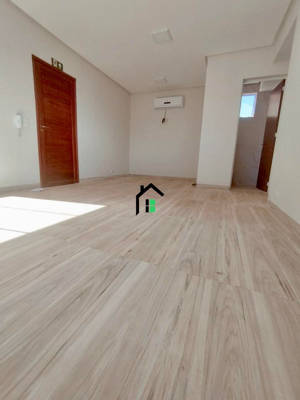 Conjunto Comercial-Sala à venda com 1 quarto, 32m² - Foto 1