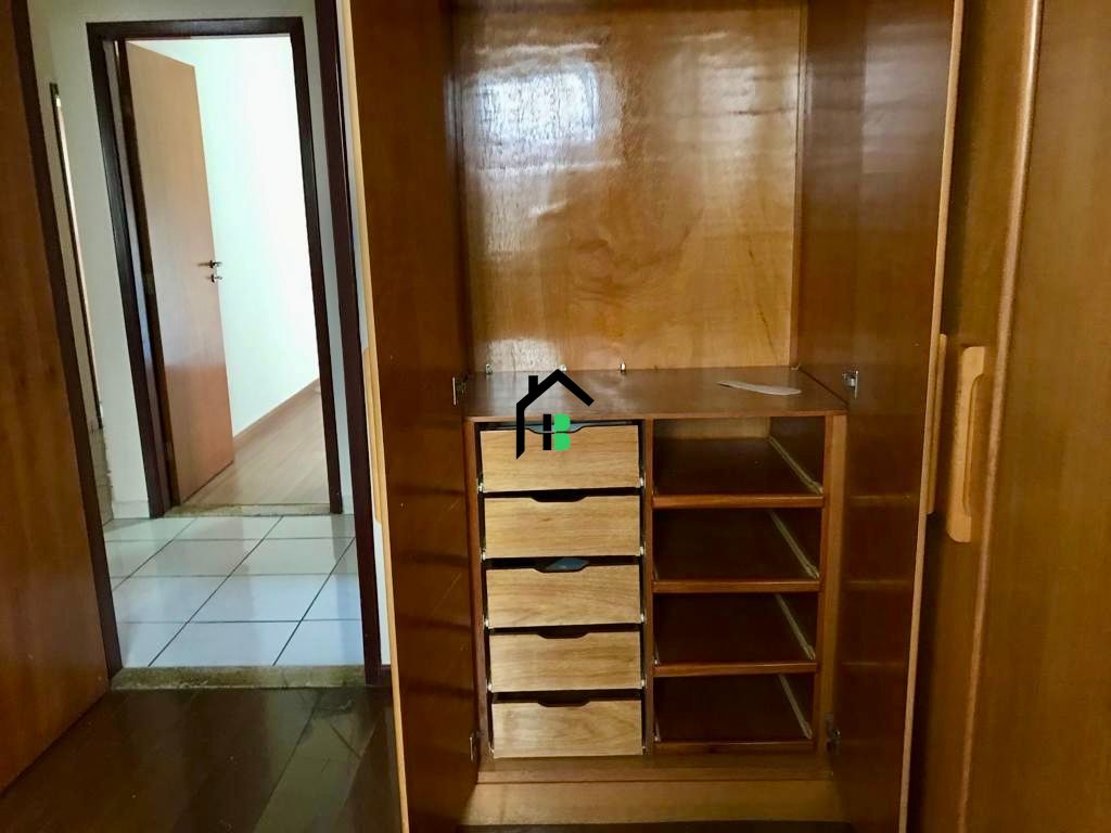 Apartamento à venda com 3 quartos, 107m² - Foto 7