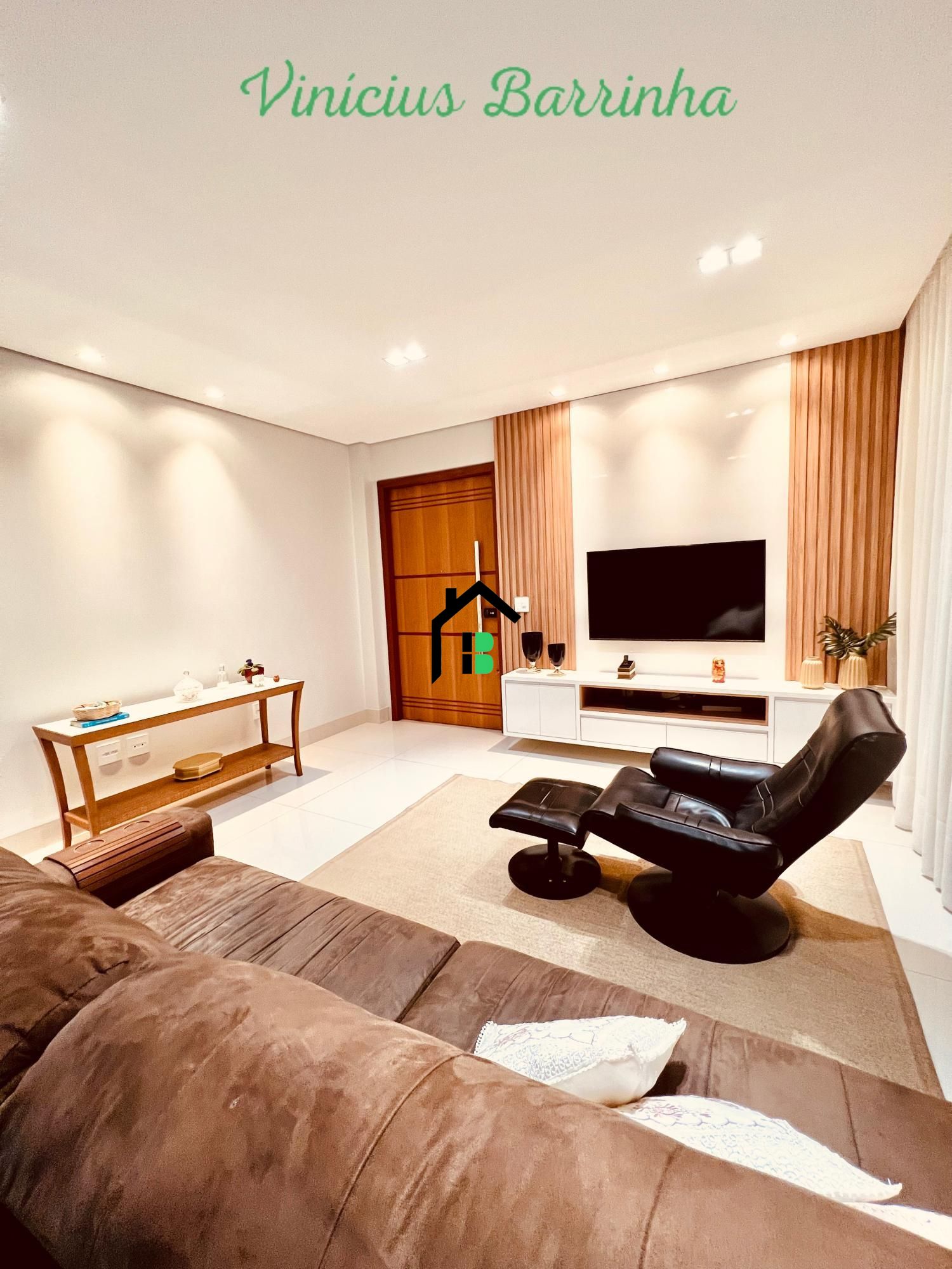 Apartamento de 3 quartos, 190m² no bairro Cônego Getúlio, em Patos de Minas | Eu Corretor