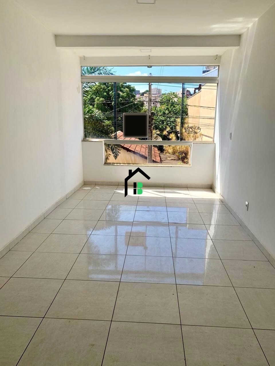 Apartamento à venda com 3 quartos, 136m² - Foto 2