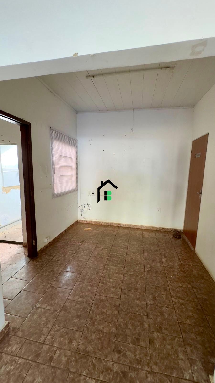 Loja / Salão / Ponto Comercial de 3 quartos, 180m² no bairro Centro, em Patos de Minas | Eu Corretor