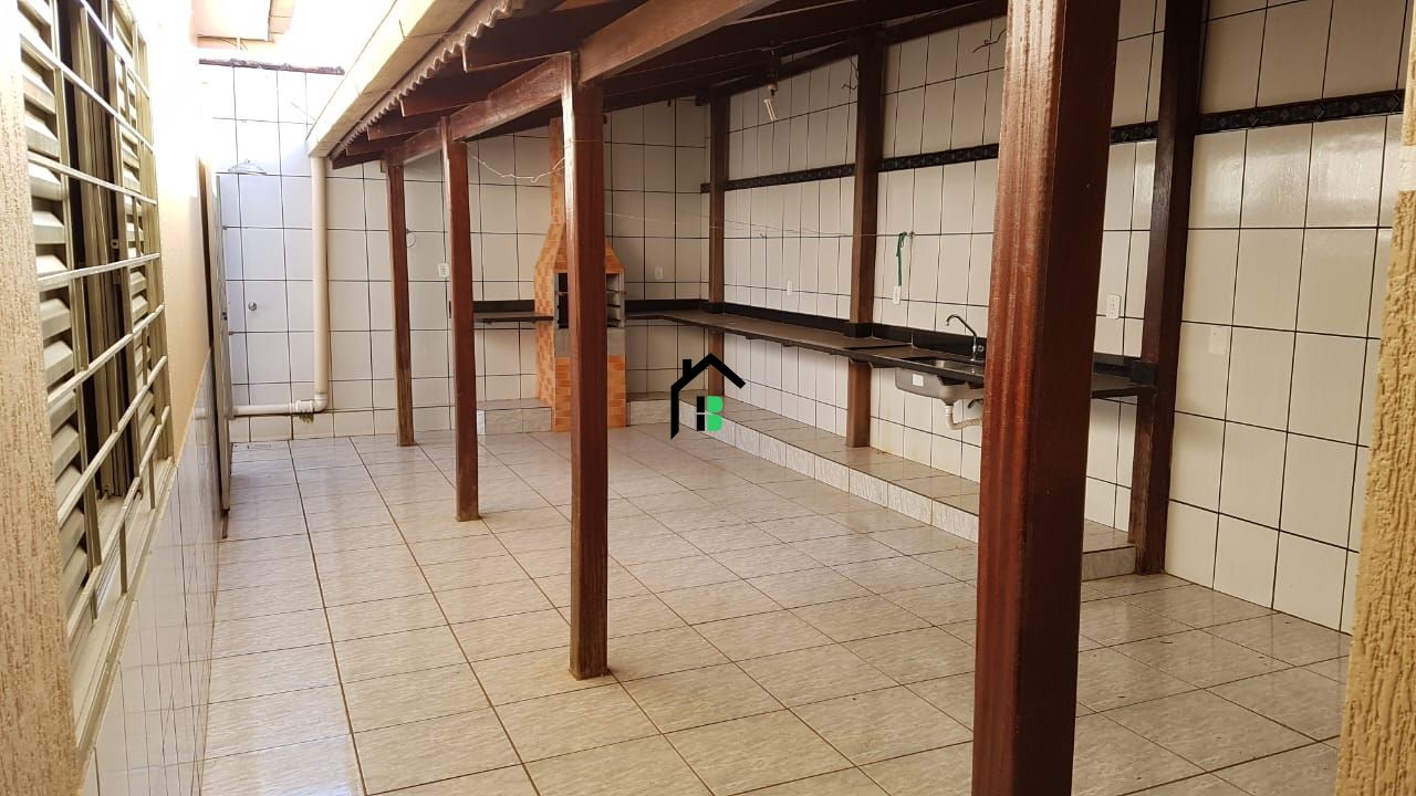 Casa de 3 quartos, 175m² no bairro Cidade Jardim, em Patos de Minas | Eu Corretor