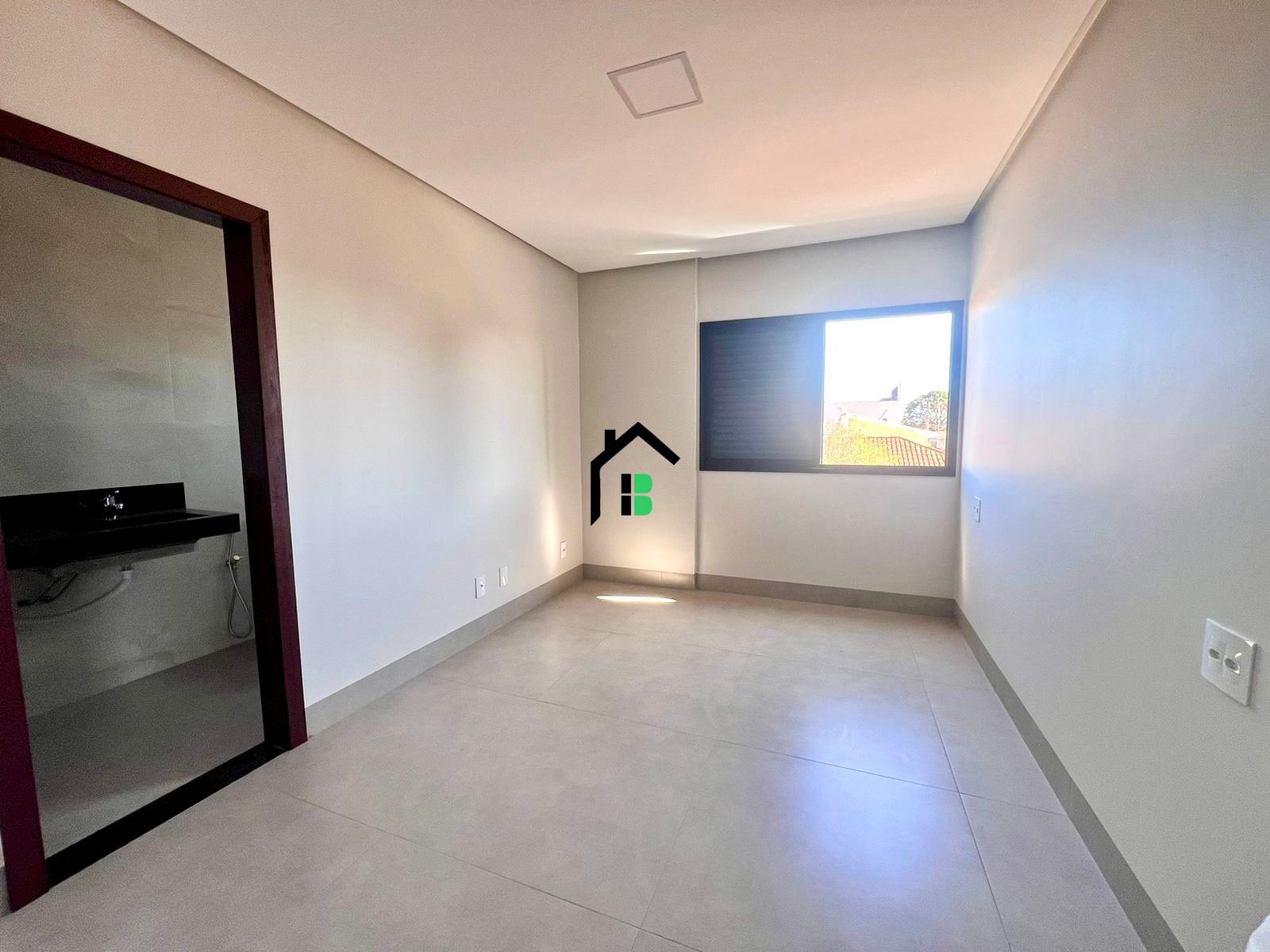 Apartamento à venda com 3 quartos, 115m² - Foto 10