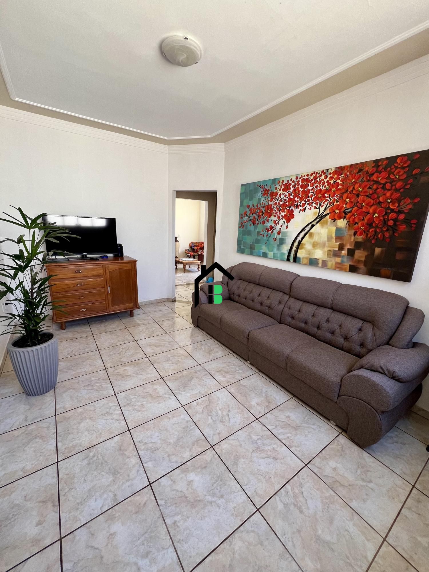 Casa à venda com 4 quartos, 121m² - Foto 2