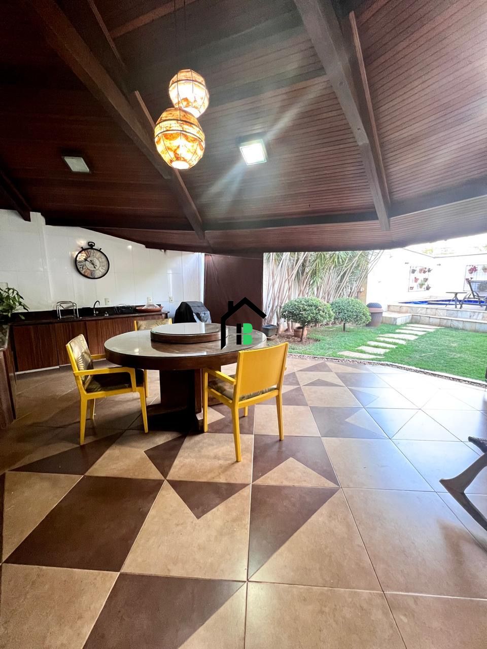 Casa à venda com 4 quartos, 360m² - Foto 16