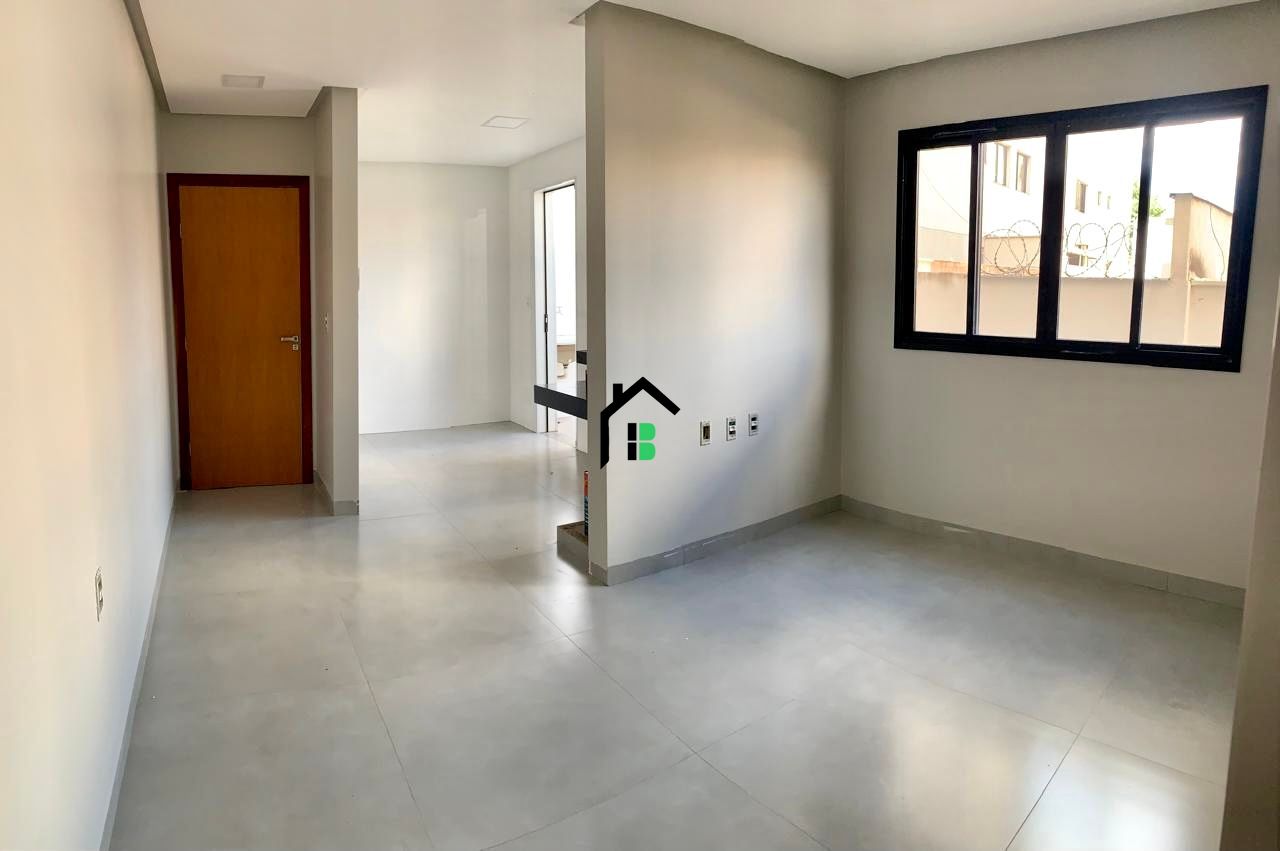 Apartamento à venda com 2 quartos, 66m² - Foto 2