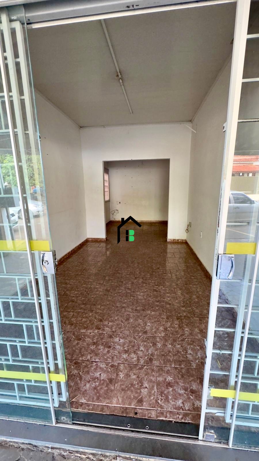 Loja / Salão / Ponto Comercial de 3 quartos, 180m² no bairro Centro, em Patos de Minas | Eu Corretor