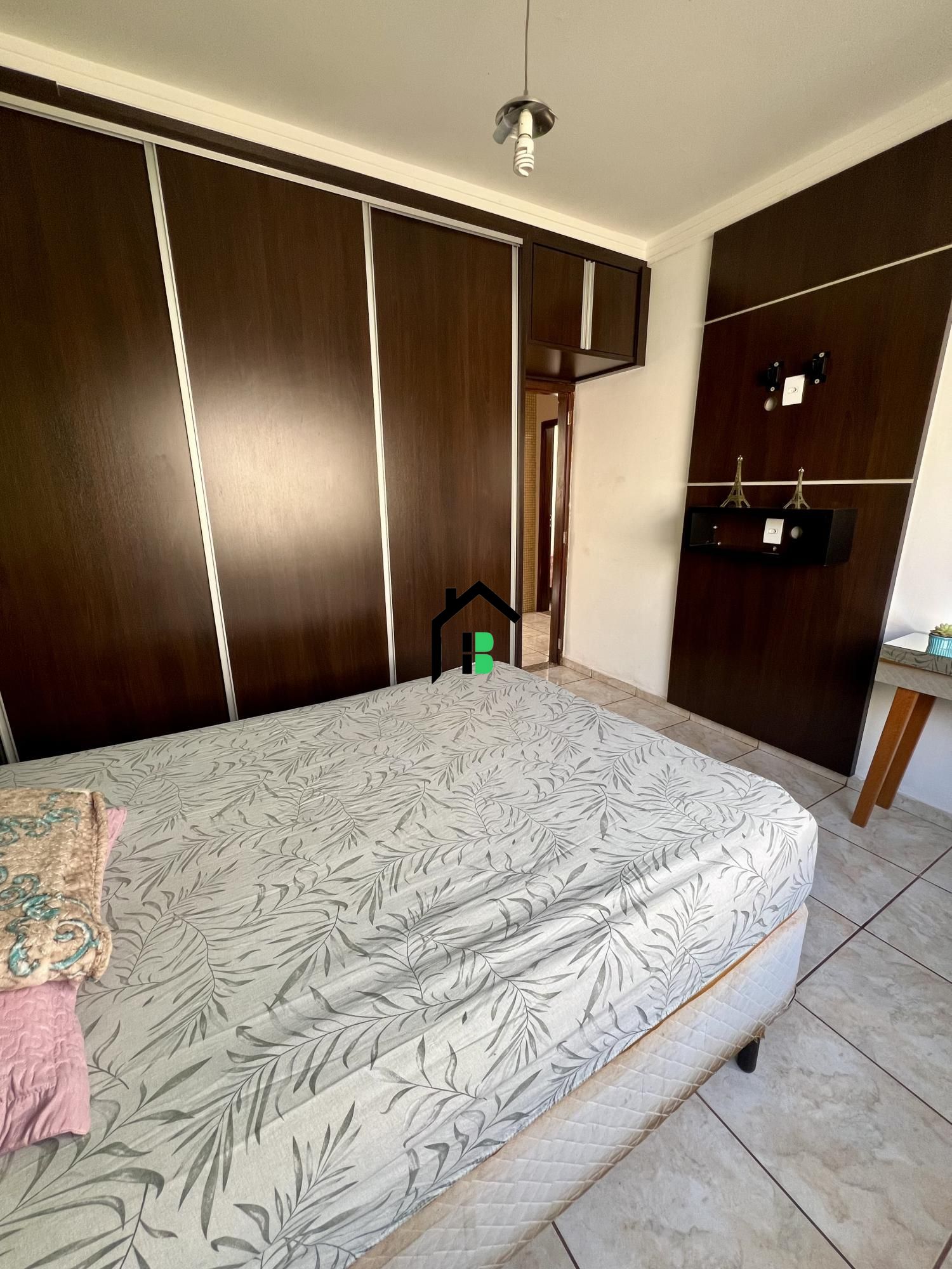 Casa à venda com 4 quartos, 121m² - Foto 8