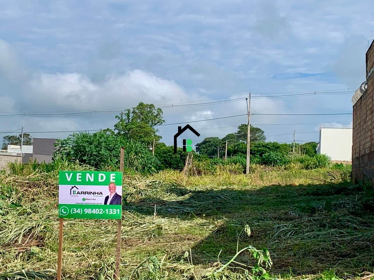 Terreno à venda, 400m² - Foto 1